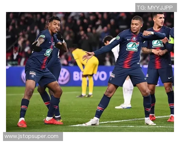 巴黎圣曼主场迎战兰斯争夺法甲积分榜重要胜利