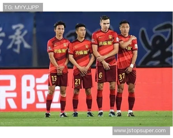 中超焦点战长春亚泰迎战山东泰山球队实力对决引发球迷热议